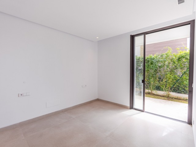 4 Bedrooms Villa in Marbella