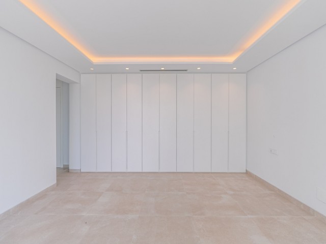 4 Bedrooms Villa in Marbella