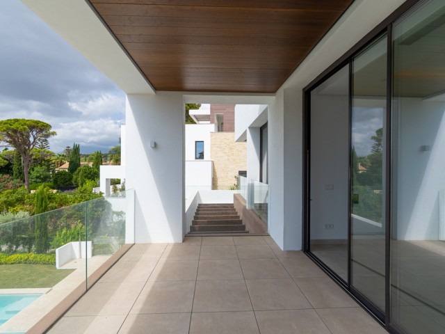 4 Bedrooms Villa in Marbella