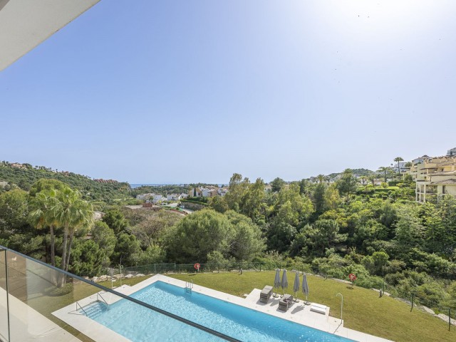 3 Bedrooms Apartment in Benahavís