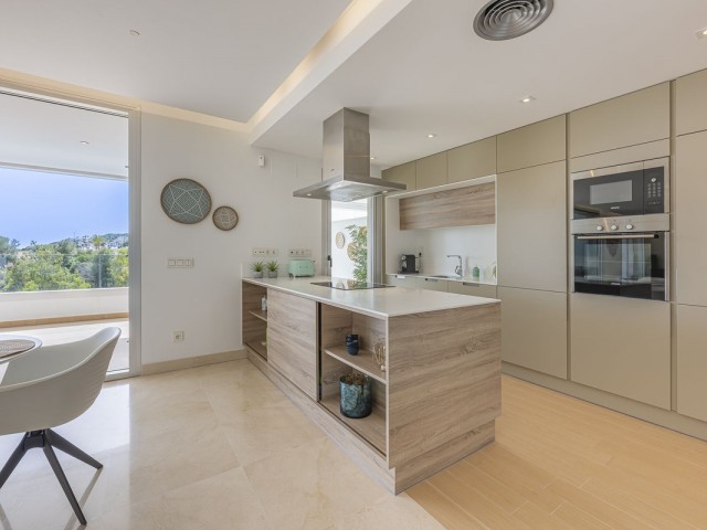 3 Bedrooms Apartment in Benahavís