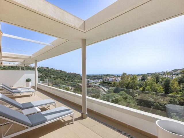 3 Bedrooms Apartment in Benahavís