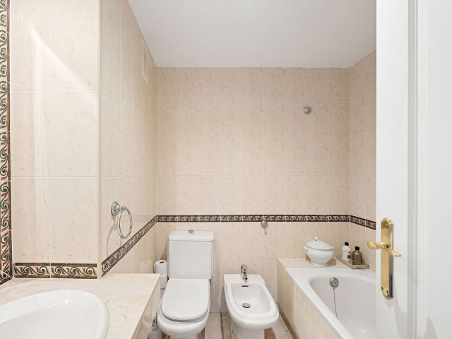 2 Bedrooms Apartment in Nueva Andalucía