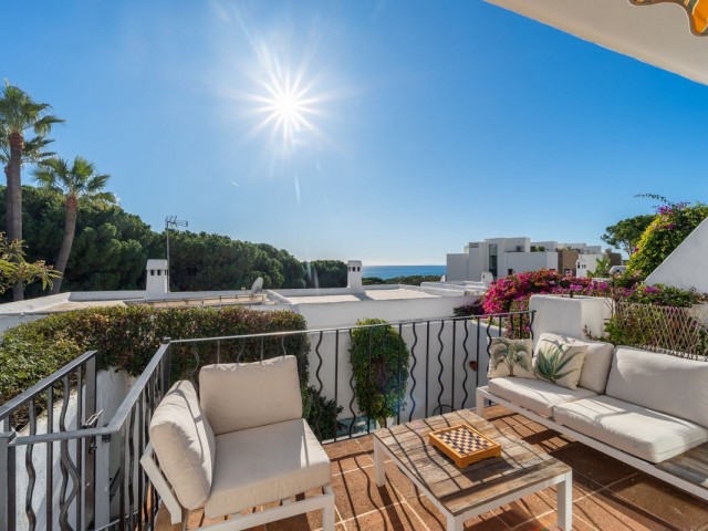 Townhouse, Cabopino, R5251381