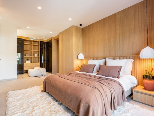 4 Bedrooms Villa in Nueva Andalucía