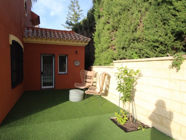 4 Bedrooms Villa in Atalaya