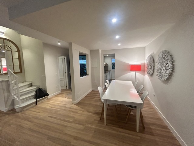 4 Bedrooms Villa in Atalaya