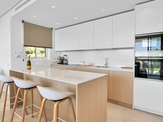 2 Bedrooms Apartment in Ojén