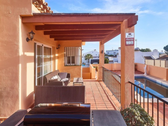 3 Makuuhuoneen Huvila El Faro