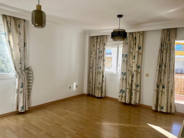 Appartement, Nagüeles, R5252302