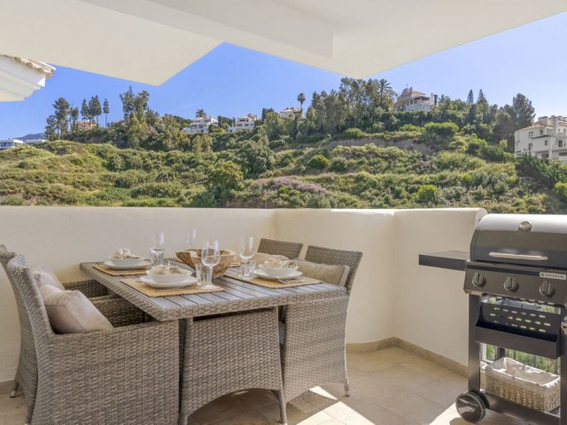 2 Bedrooms Apartment in Nueva Andalucía