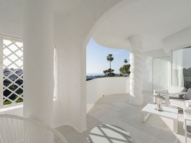 Apartment, Calahonda, R5252902