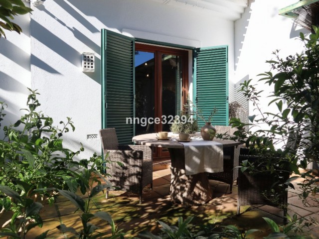 3 Bedrooms Villa in Sotogrande Costa