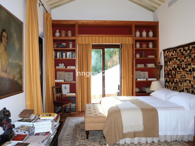 3 Bedrooms Villa in Sotogrande Costa