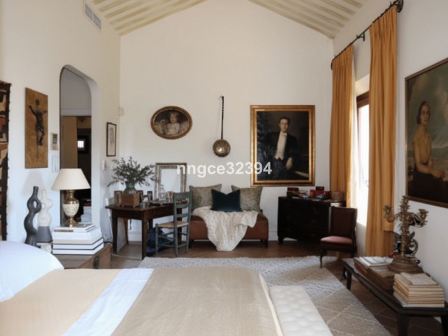 3 Bedrooms Villa in Sotogrande Costa