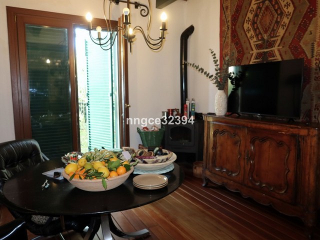 3 Bedrooms Villa in Sotogrande Costa