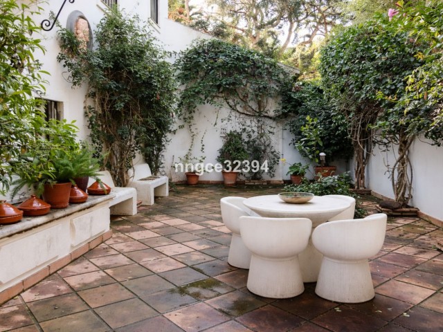 Huvila, Sotogrande Costa, R5252926