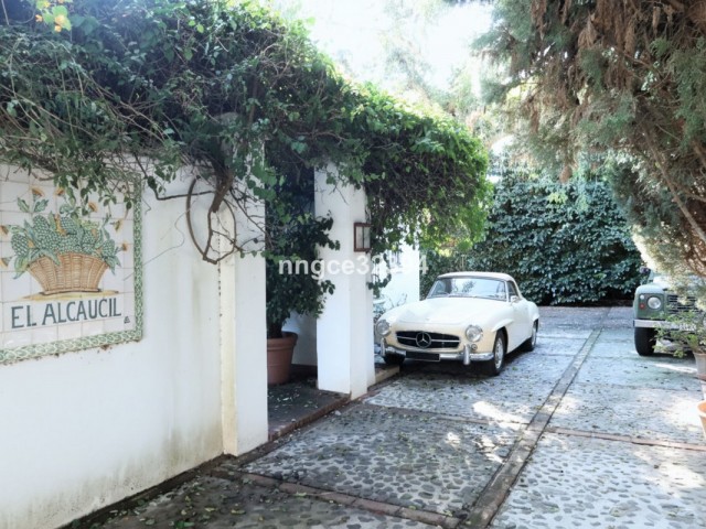 Huvila, Sotogrande Costa, R5252926