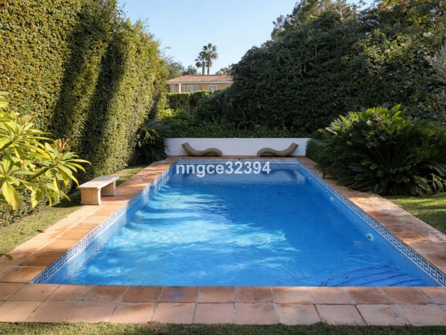 5 Makuuhuoneen Huvila Sotogrande Costa