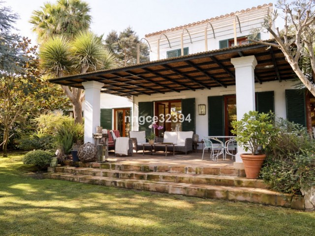 5 Makuuhuoneen Huvila Sotogrande Costa