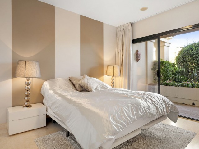 2 Bedrooms Apartment in Benahavís