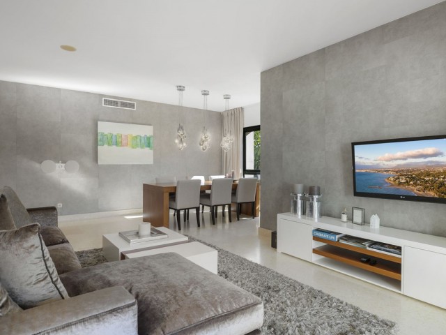 2 Bedrooms Apartment in Benahavís