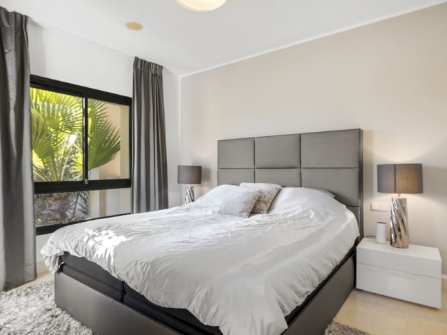 2 Bedrooms Apartment in Benahavís