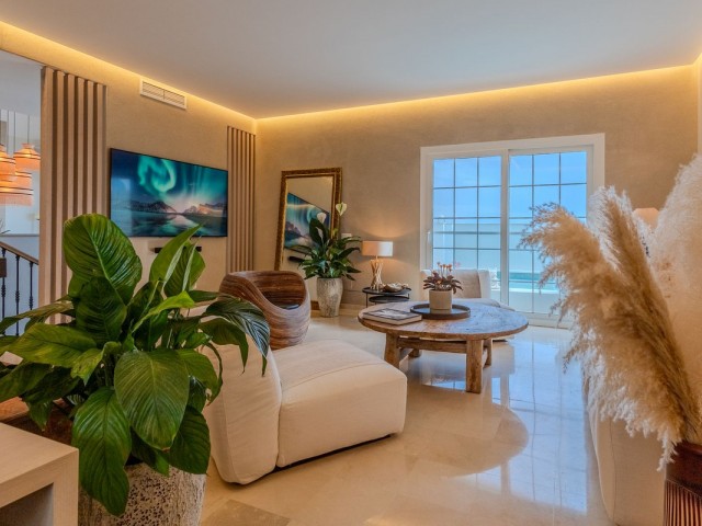 4 Bedrooms Townhouse in Nueva Andalucía