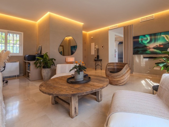 4 Bedrooms Townhouse in Nueva Andalucía