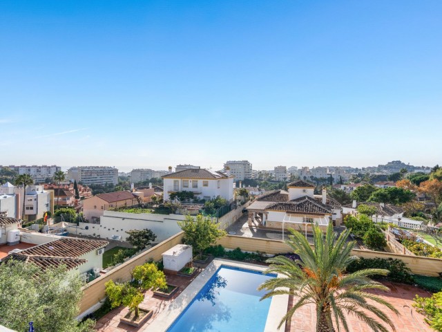 5 Bedrooms Villa in Arroyo de la Miel