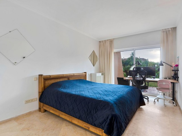 3 Bedrooms Apartment in Sierra Blanca