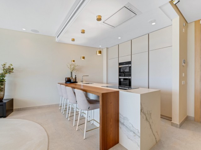 2 Bedrooms Apartment in Benahavís