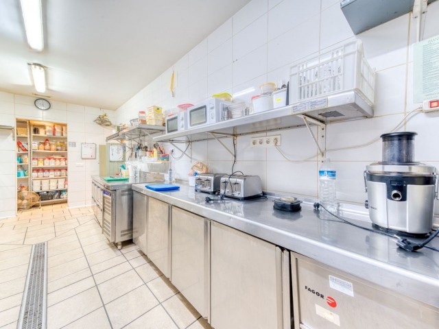 Commercial in San Pedro de Alcántara