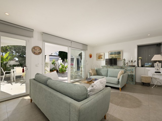 Villa, Marbesa, R5241862