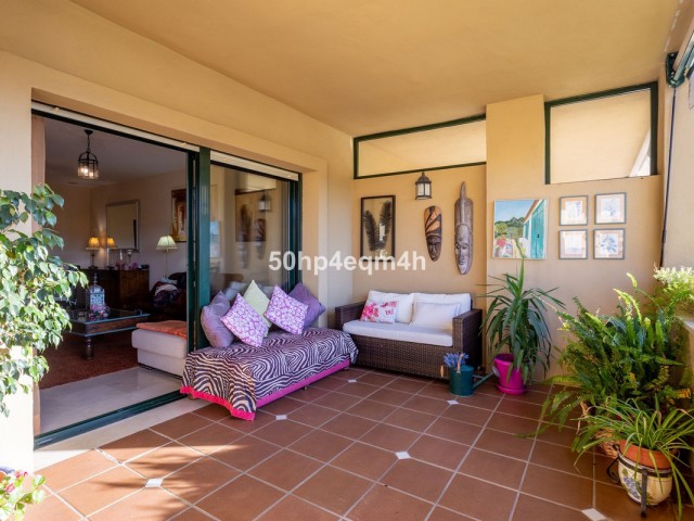 2 Bedrooms Apartment in Guadalmina Alta