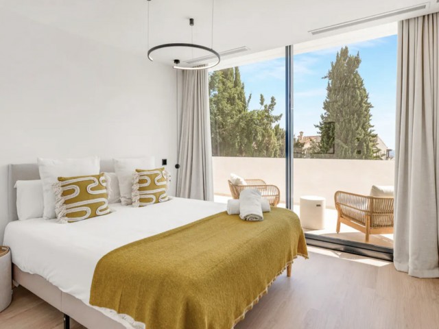 Villa, Artola, R5251600