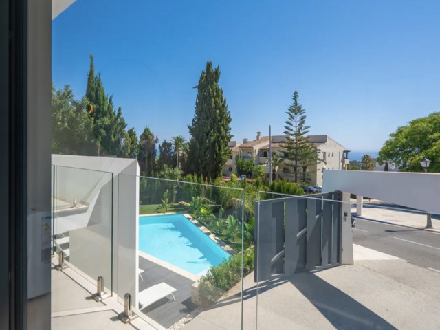 4 Sovrums Villa i Artola