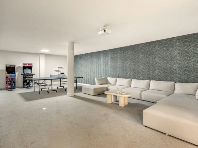 4 Sovrums Villa i Artola