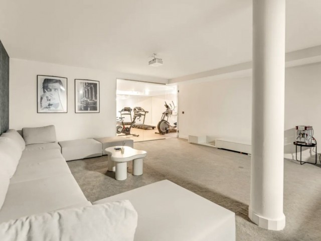 4 Sovrums Villa i Artola