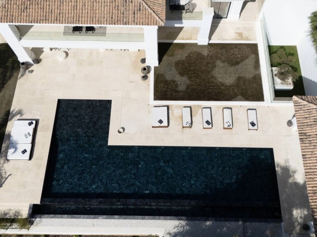 7 Bedrooms Villa in Benahavís