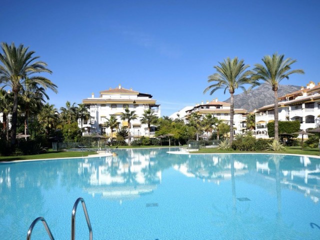 Penthouse, Nueva Andalucia