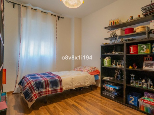 4 Bedrooms Apartment in Málaga