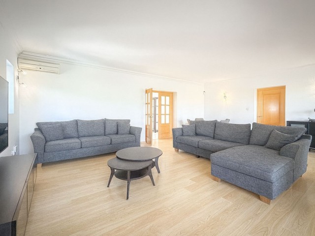 4 Schlafzimmer Villa in Cerros del Aguila