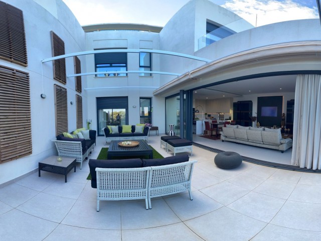 3 Makuuhuoneen Rivitalo Casares Playa