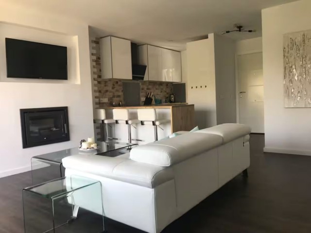 Apartment, Nueva Andalucia, R5253199