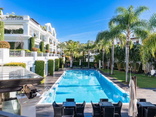 2 Bedrooms Apartment in Estepona