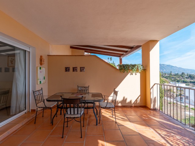 2 Bedrooms Apartment in Benahavís