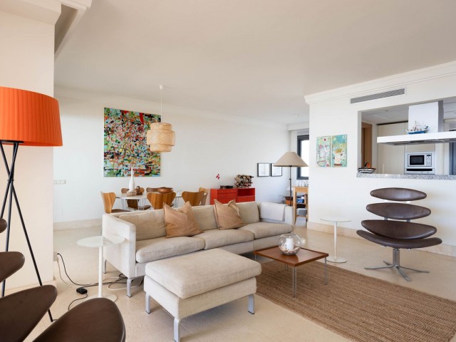 3 Bedrooms Apartment in Marbella