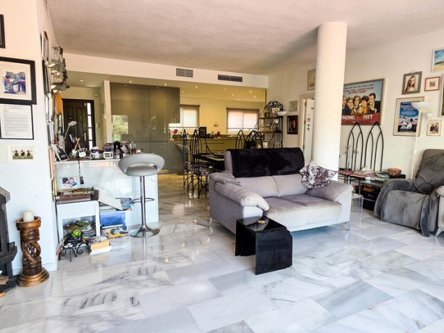 5 Bedrooms Villa in La Duquesa