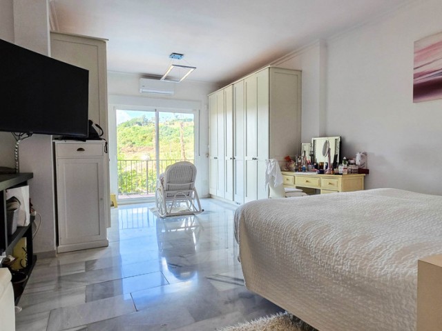 5 Soveroms Villa i La Duquesa